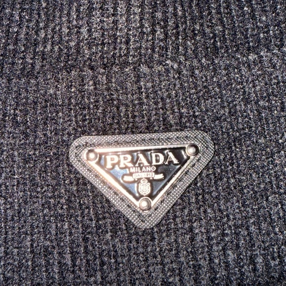 Black Prada beanie - Picture 2 of 3